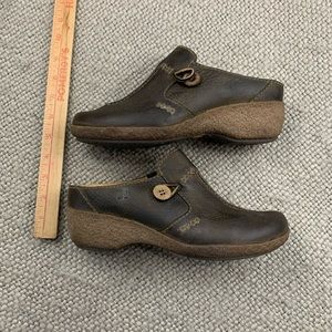 Timberland slip on clogs